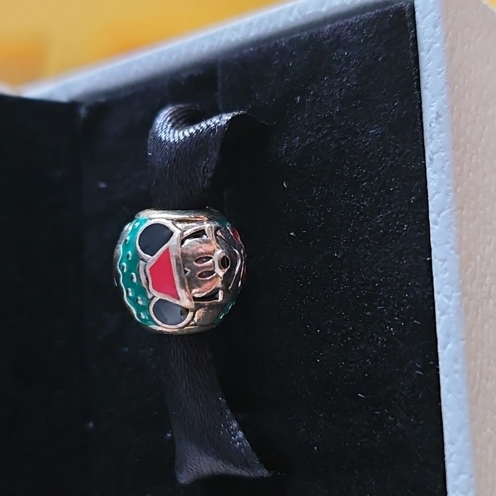 Santa hat Mickey Pandora charm - Picture 3 of 4